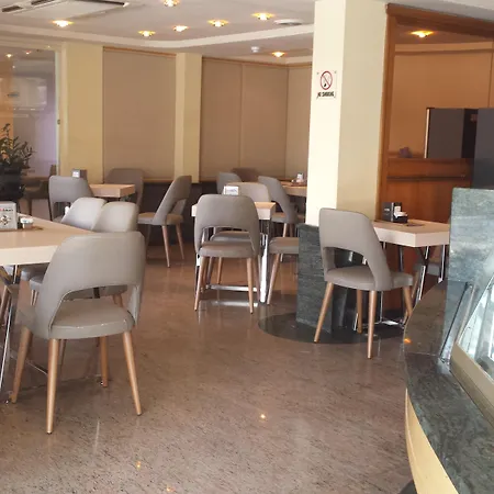 桑塔纳酒店 酒店