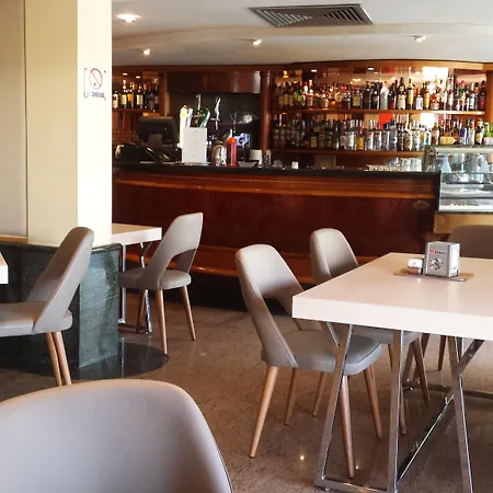 Santana Hotel 4*