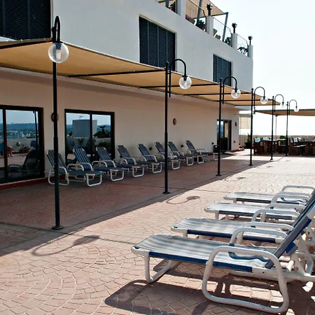 Santana & 4* 세인트폴스베이