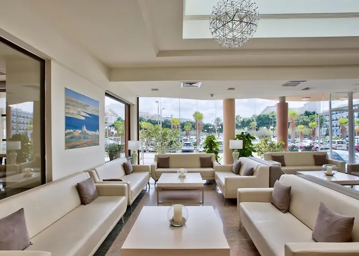 Santana & Hotel St. Paul's Bay