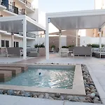 Santana & Otel