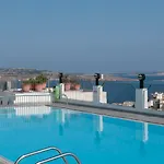 Santana & Otel St. Paul's Bay