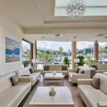 Santana & Otel St. Paul's Bay