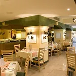 Santana & Otel