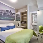 Otel Santana & St. Paul's Bay